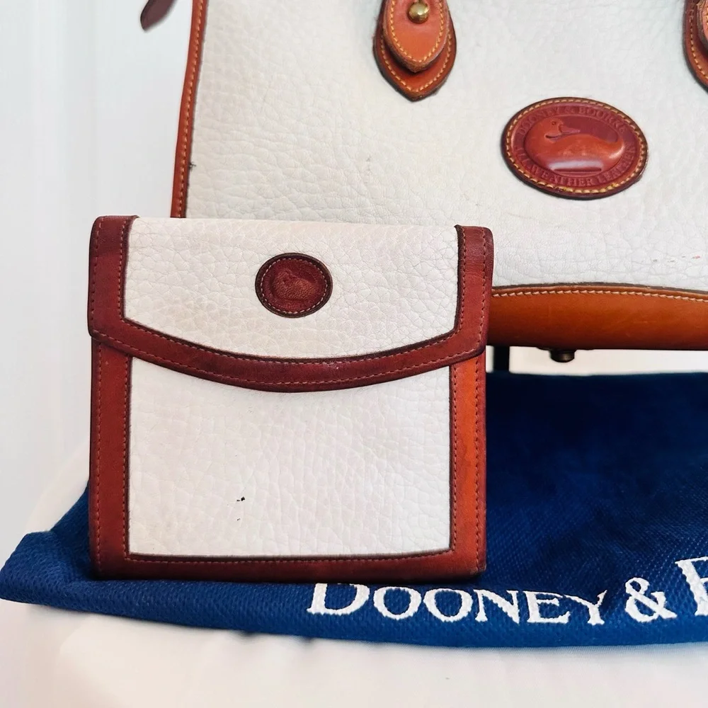 DOONEY & BOURKE ~ Vintage Off-White Pebbled and Brown Leather Satchel w/wallet - Picture 9 of 13